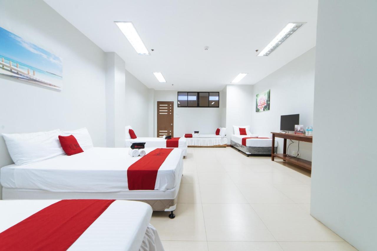 เรดดอร์ซ แอท ซานโฮเซ่ ตักบัก จาโร อิโลยโล Hotel อีโลอีโลซิตี้ ภายนอก รูปภาพ