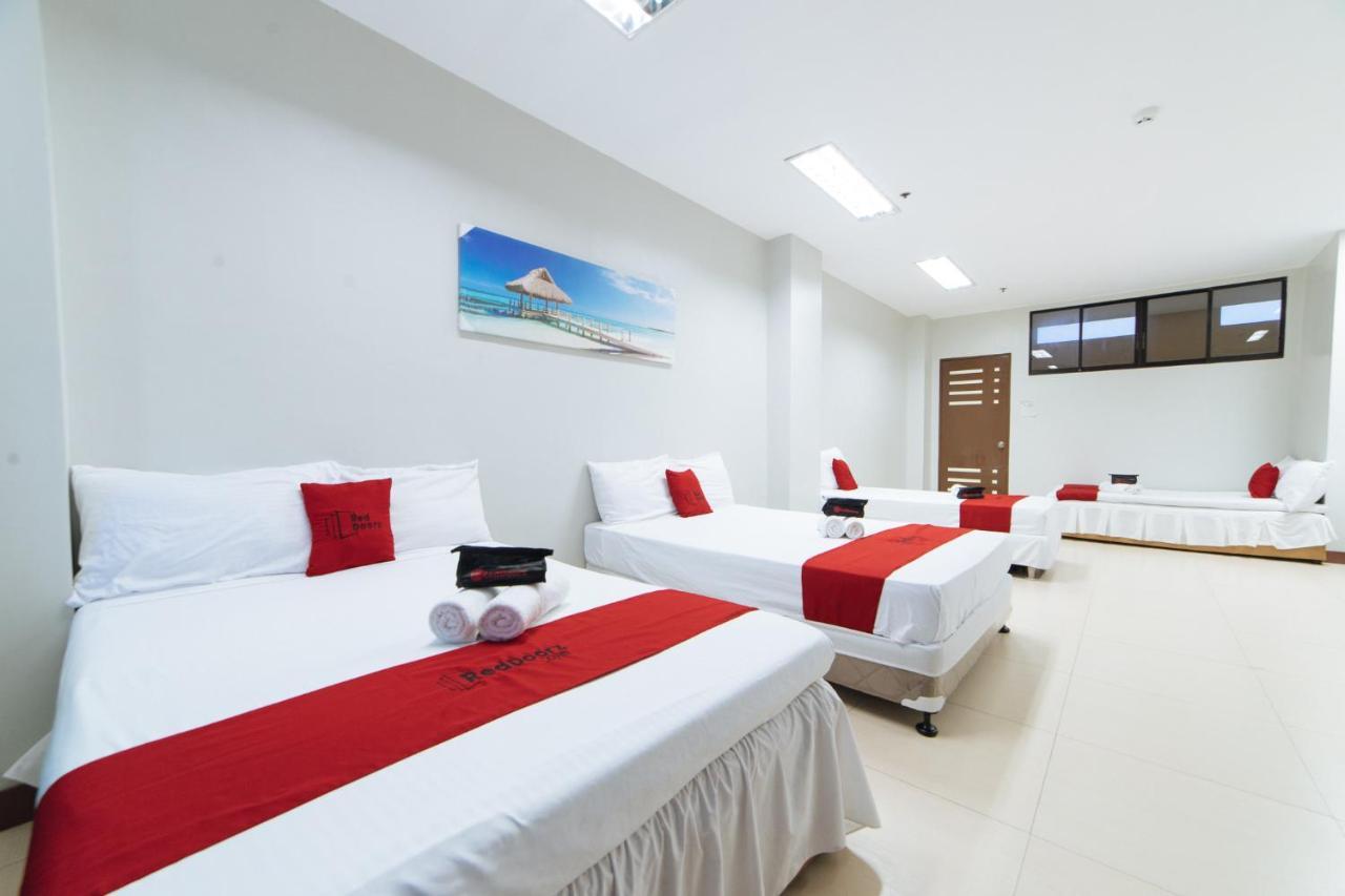เรดดอร์ซ แอท ซานโฮเซ่ ตักบัก จาโร อิโลยโล Hotel อีโลอีโลซิตี้ ภายนอก รูปภาพ