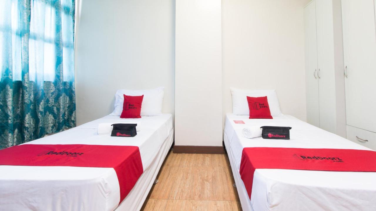 เรดดอร์ซ แอท ซานโฮเซ่ ตักบัก จาโร อิโลยโล Hotel อีโลอีโลซิตี้ ภายนอก รูปภาพ