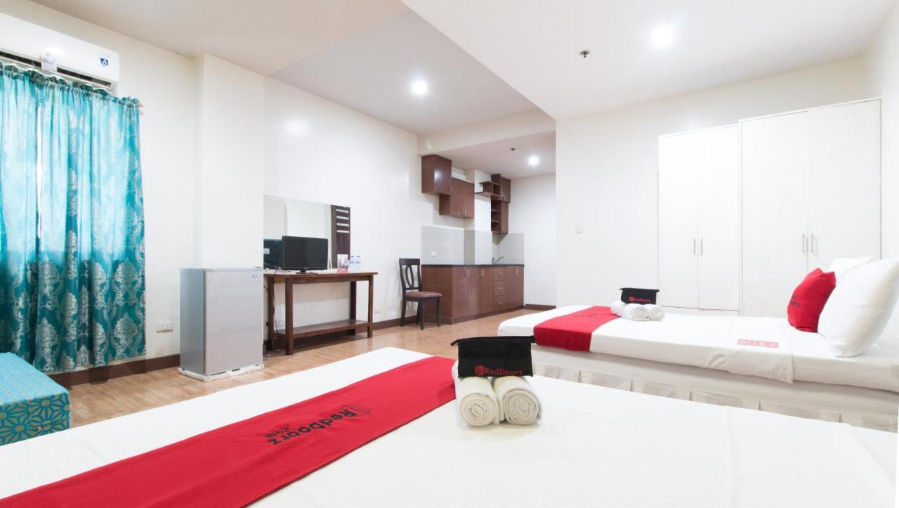 เรดดอร์ซ แอท ซานโฮเซ่ ตักบัก จาโร อิโลยโล Hotel อีโลอีโลซิตี้ ภายนอก รูปภาพ