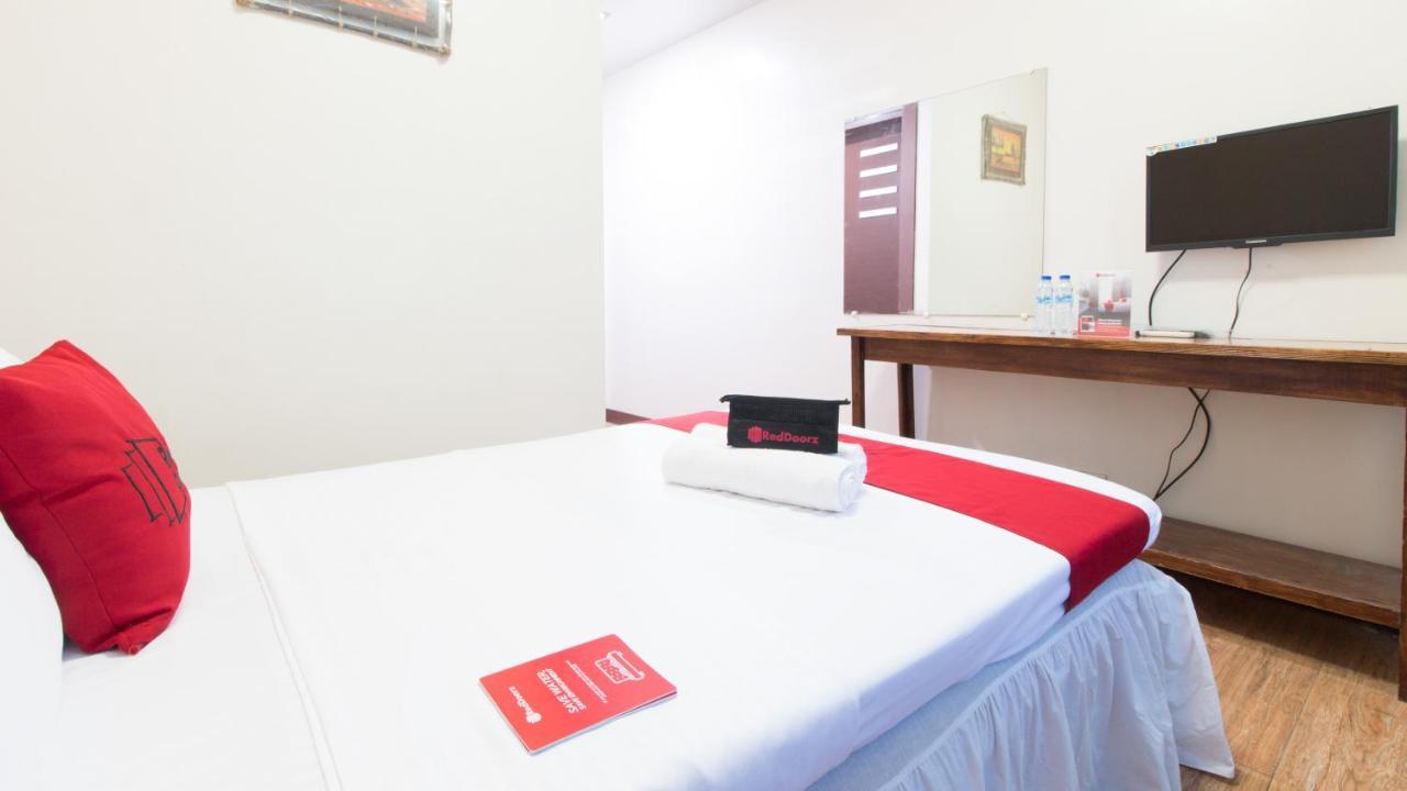 เรดดอร์ซ แอท ซานโฮเซ่ ตักบัก จาโร อิโลยโล Hotel อีโลอีโลซิตี้ ภายนอก รูปภาพ