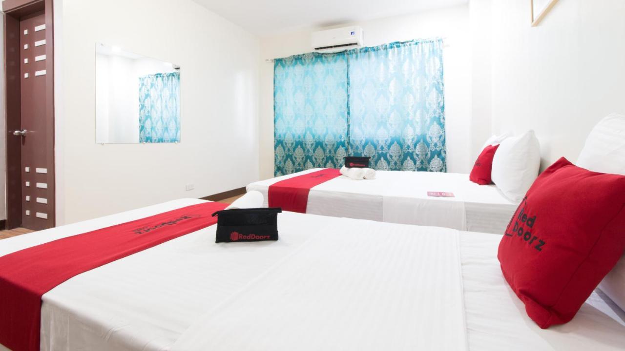 เรดดอร์ซ แอท ซานโฮเซ่ ตักบัก จาโร อิโลยโล Hotel อีโลอีโลซิตี้ ภายนอก รูปภาพ